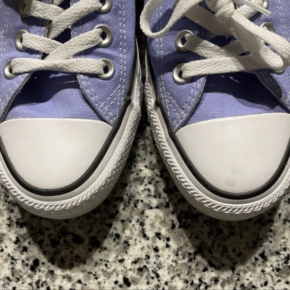 Converse - Picture 3 of 4